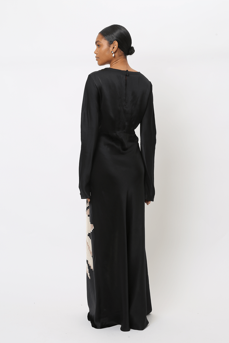 44577-PRETO-4