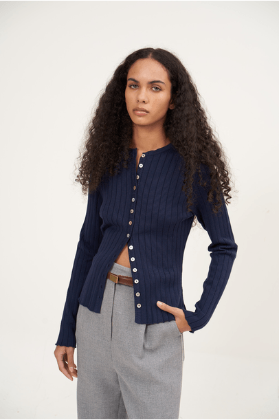Blusa Manga Longa Bertin  Framed  - Marinho