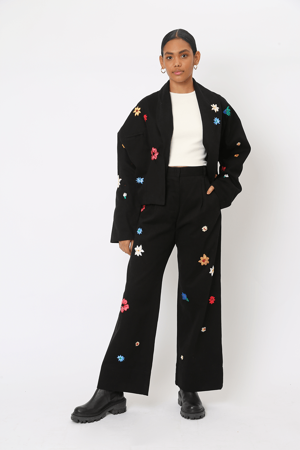 Jaqueta Jardim Preto Betina De Luca + Waiwai - Preto | Gallerist