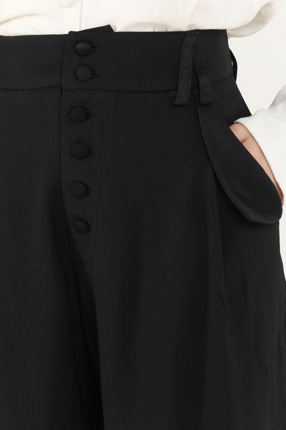 51052-PRETO-2
