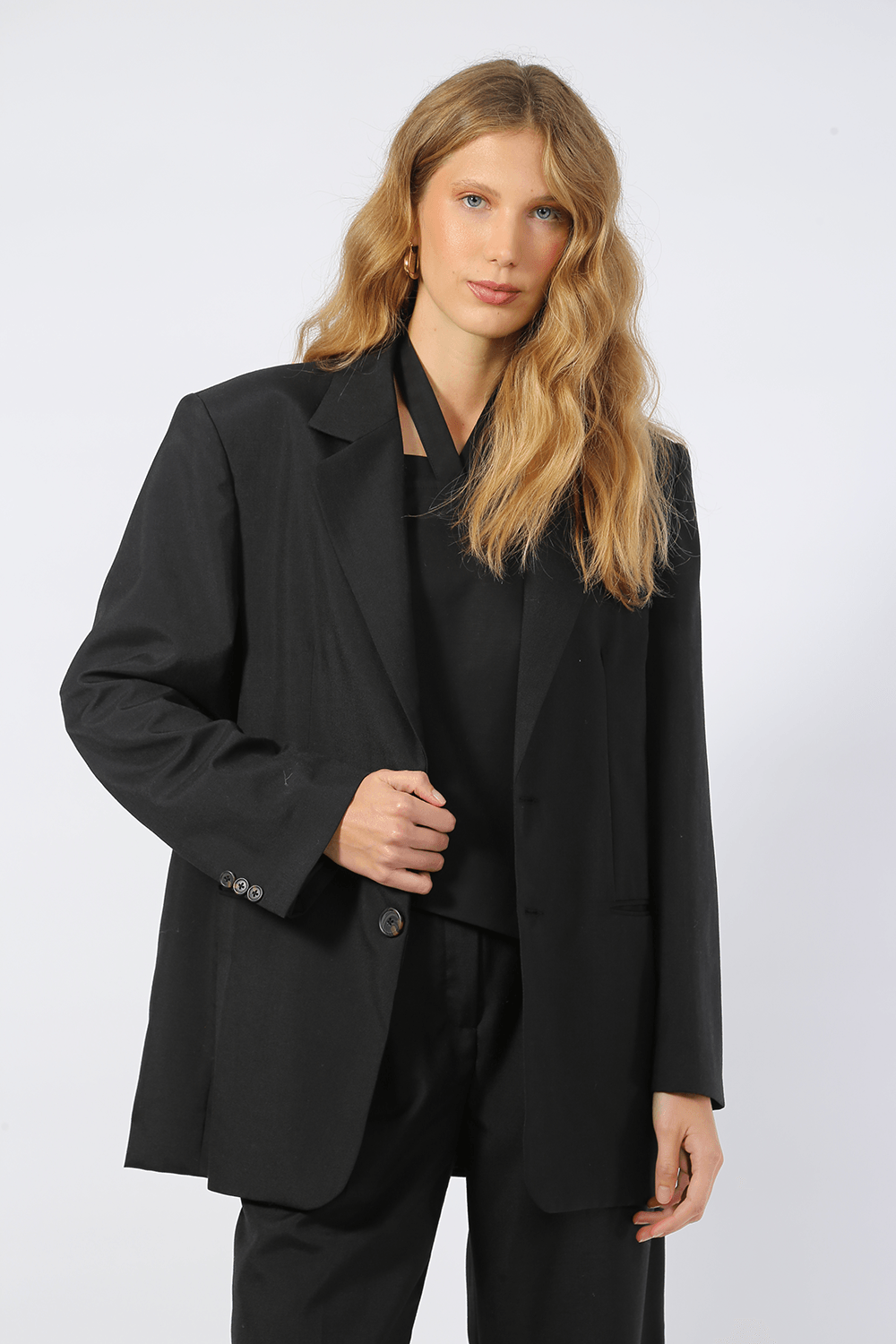 43631-PRETO-1