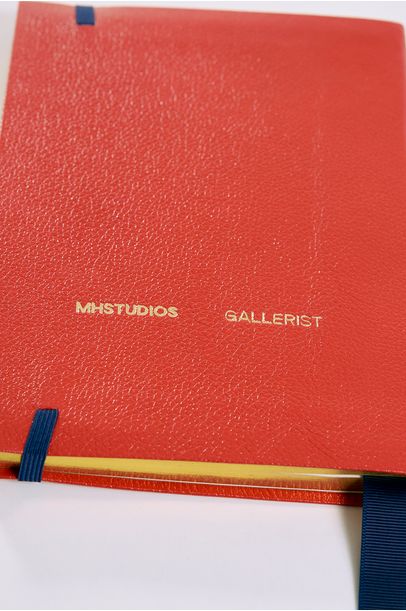 Trent Planner 2025 Couro Gallerist + Mhstudios  - VERMELHO