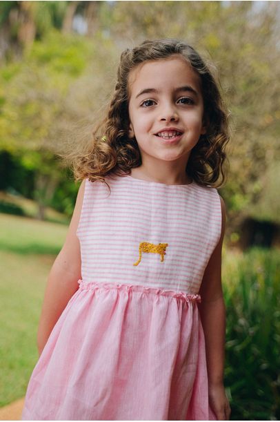 Vestido Mel Linho Rosa Listrado Bordado Onça Oli + Sofi - Rosa
