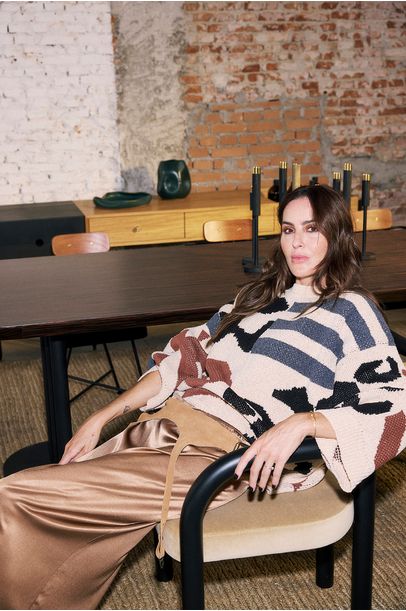 Pull Over Grafik All Most Vintage + Helena Barbero - BEGE