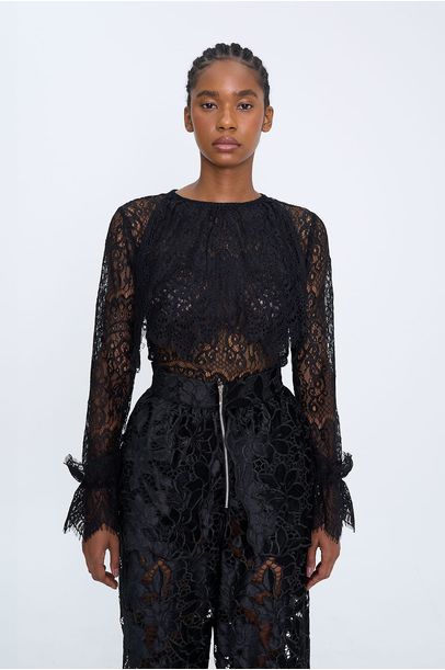 Blusa Renda Com Punho A.Lém - PRETO