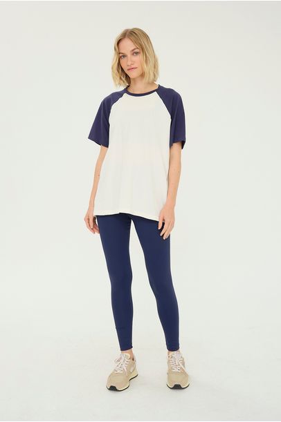 Camiseta Raglan Bristol All Most Vintage + Lauf - OFF WHITE