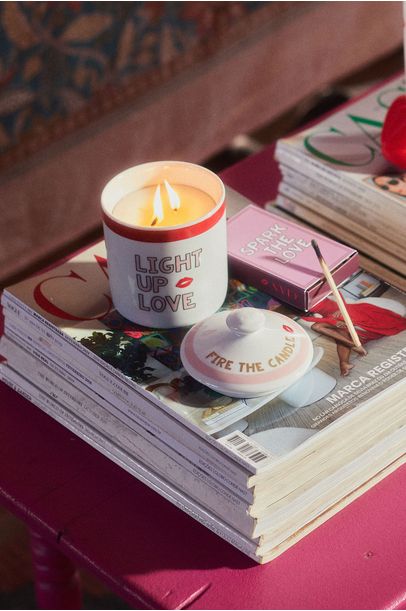 Vela Aromática Light Up Love Cian Candle - Branco