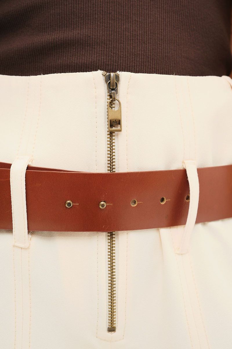 Bermuda Crepe Road Charlotte Nk - BEGE 2