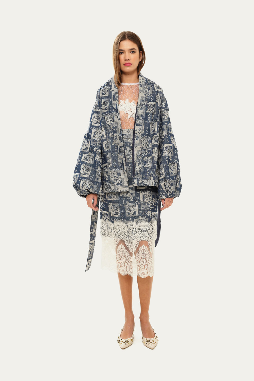 Kimono Jacquard A.lém AZUL: Elegância e Versatilidade