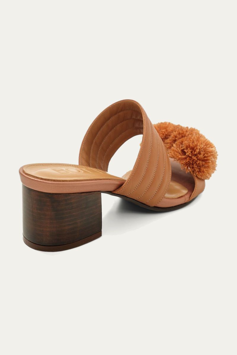 Sand lia Alexa Pompom Couro Botti - Marrom 3
