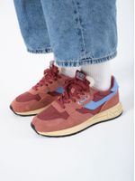 T nis Feminino Reelwind Low Suede Hotsauce Autry - ROSA 1