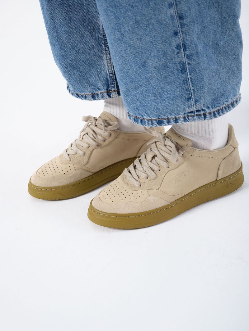 T nis Feminino Medalist Low Nab Tobac Autry - Bege 1