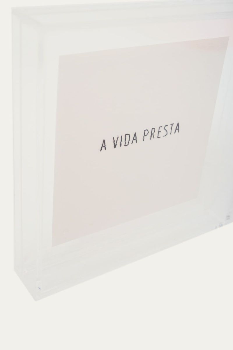 Quadro A Vida Presta Essencialist Gallerist   Etui - TRANSPARENTE 1