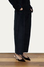 Calça Barrel Veludo Cotelê Preta Lourie - PRETO PP